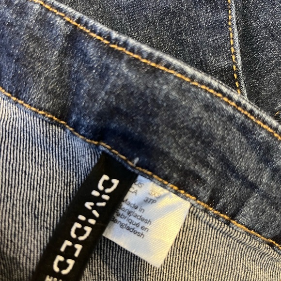 H&M Jean Jumper xxs. Button down with pockets. - Picture 3 of 3